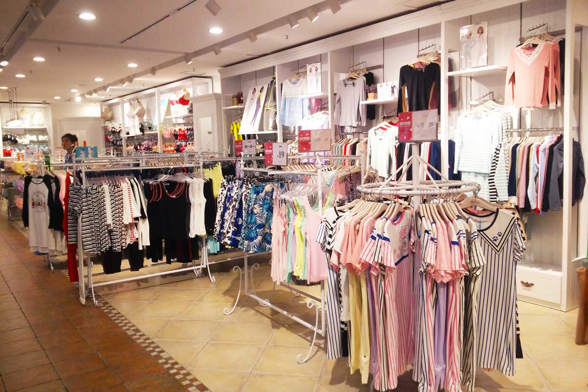 七色花飾品設(shè)計(jì)實(shí)景圖1